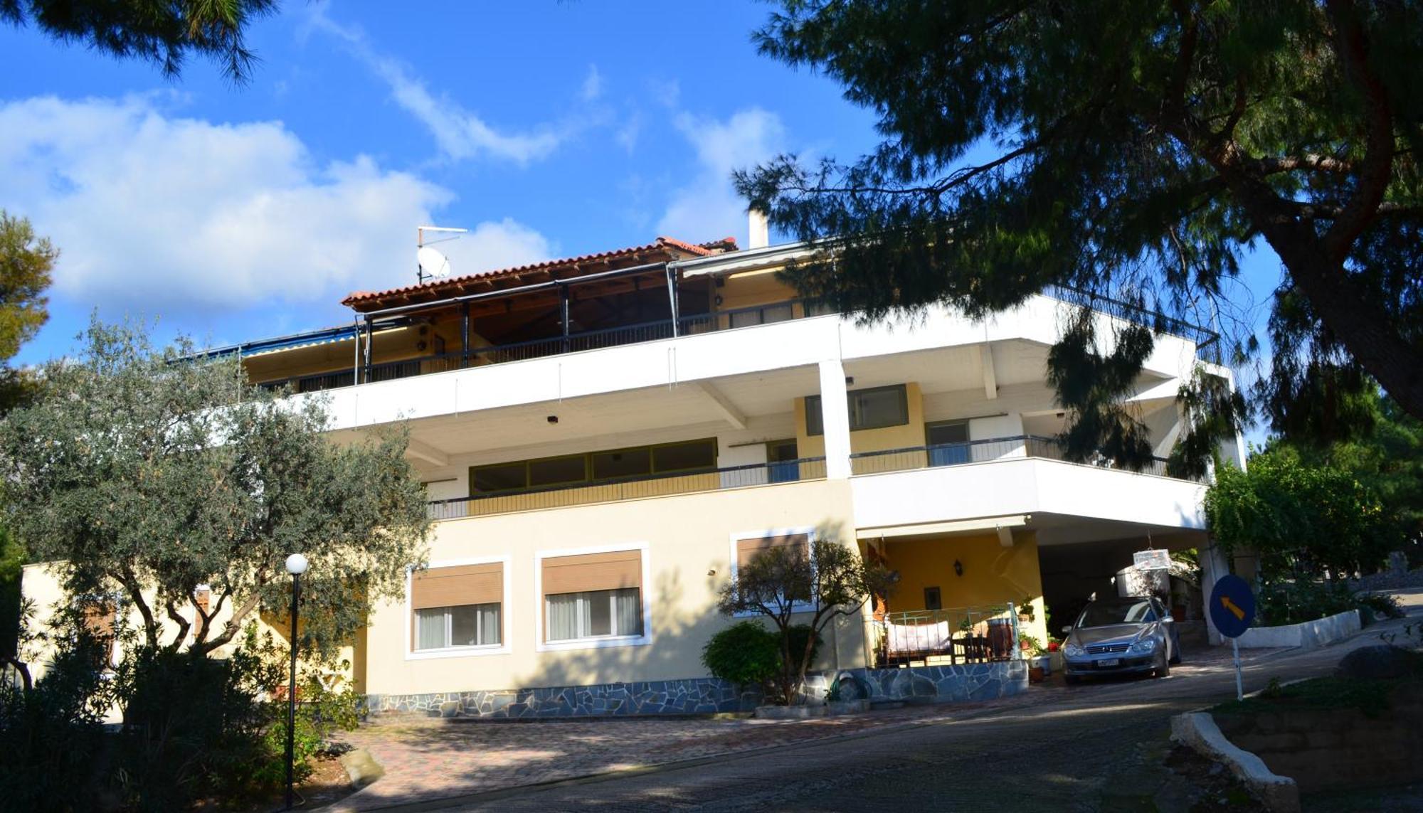 Chrissa Camping Rooms & Bungalows Delphi Eksteriør billede