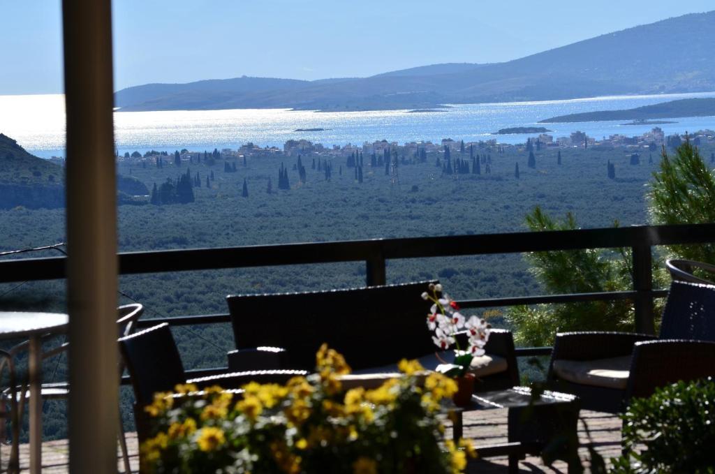 Chrissa Camping Rooms & Bungalows Delphi Værelse billede